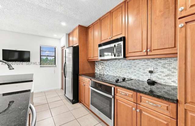 206 SE 1st Cir Gallery 4