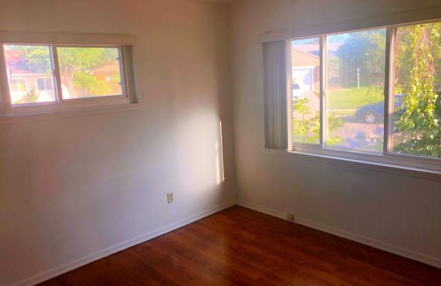 17242 Bullock Street Gallery 4