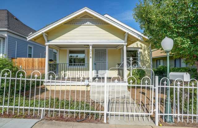 Home and Office potential! photos photos