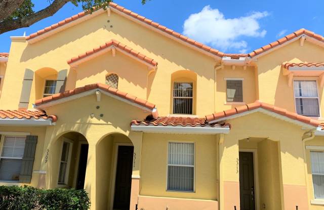 3 Bed, 3 Bath Townhouse near Disney! photos photos