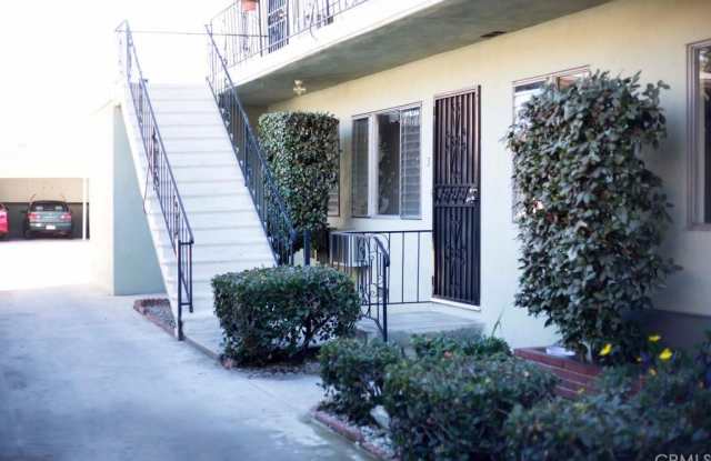 124 S Meridith Avenue Gallery 2