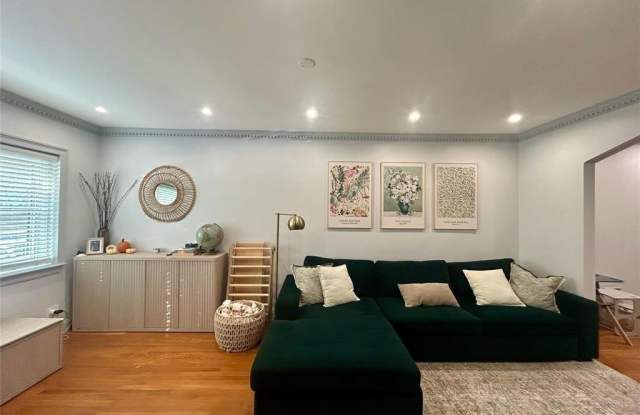 65-43 Alderton Street Gallery 3