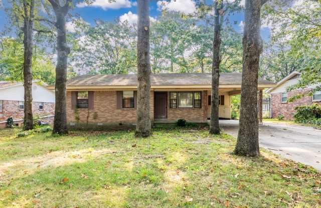 Updated 3BR/2BA Brick Home in Sherwood — New Paint & Flooring photos photos
