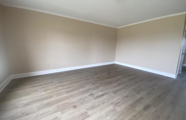 238 Hickory Trail - 1 Gallery 2