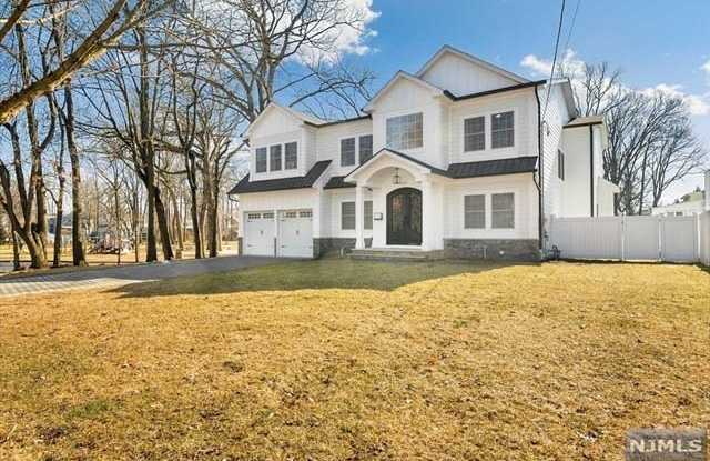 243  Webb Avenue - 243 Webb Avenue, River Edge, NJ 07661