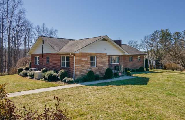 443 Selica Road photos photos