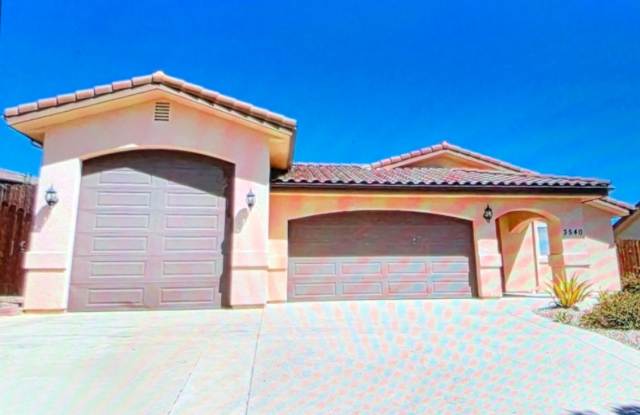 Newer 3-Bedroom Home in Heritage Ranch Gallery 3