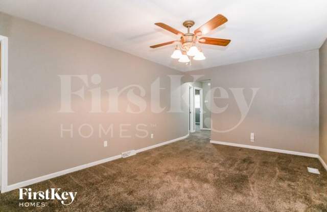 2 Northeast Ferrell Lane photos photos