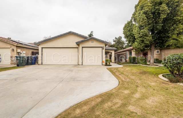 3 Bedroom/2 Bath Home in San Lauren - $2150 per month! photos photos