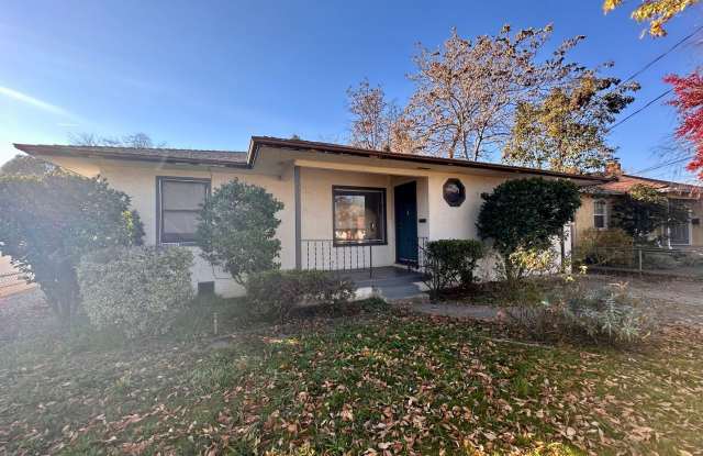 *WINTER SPECIAL - MOVE IN BY 12/31/2025 AND RECEIVE A 55'' FLAT SCREEN TV* CHARMING GARDEN TRACT HOME - 2026 Canal Drive, Redding, CA 96001