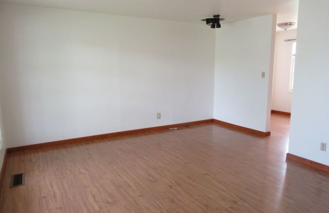 715 Bentley Drive Gallery 2