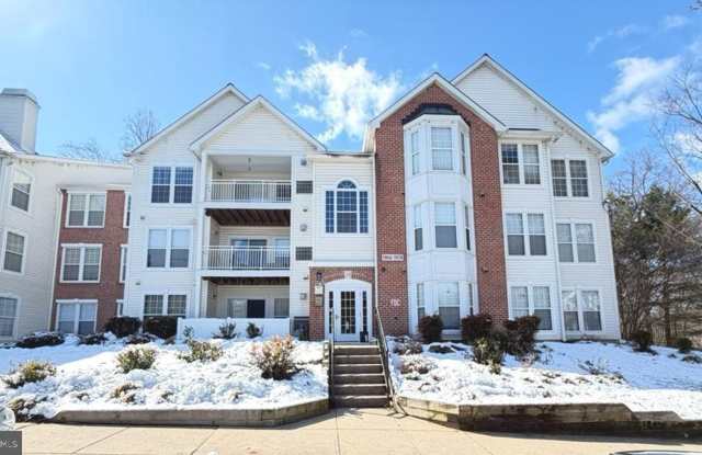 Beautiful 2bd 1bth private patio-level condo in New Town with a peaceful wooded view! photos photos