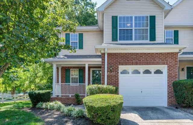 Beautiful end unit in sought-after Nashboro Village photos photos