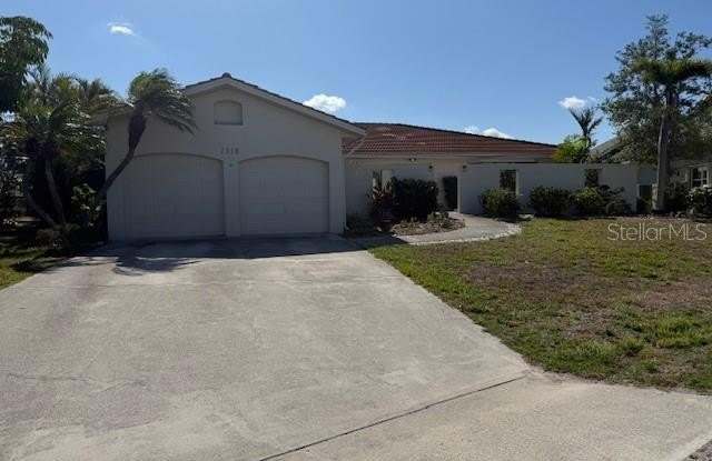 1318 SAN MATEO DRIVE photos photos