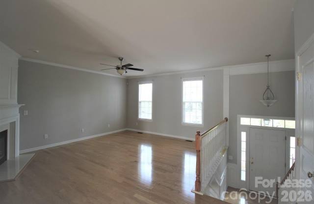 11324 Costigan Lane Gallery 3