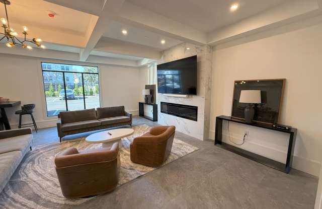 211 Ferry Boulevard Gallery 4