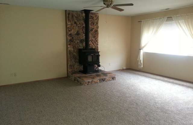 6912 Plaza Terrace Dr Gallery 3