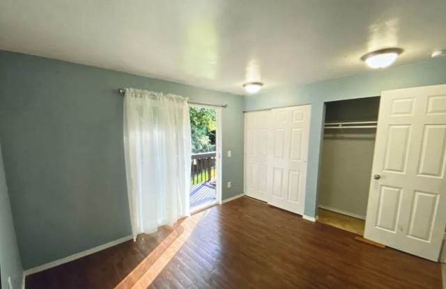 Charming Sudden Valley home with large flat driveway Gallery 4