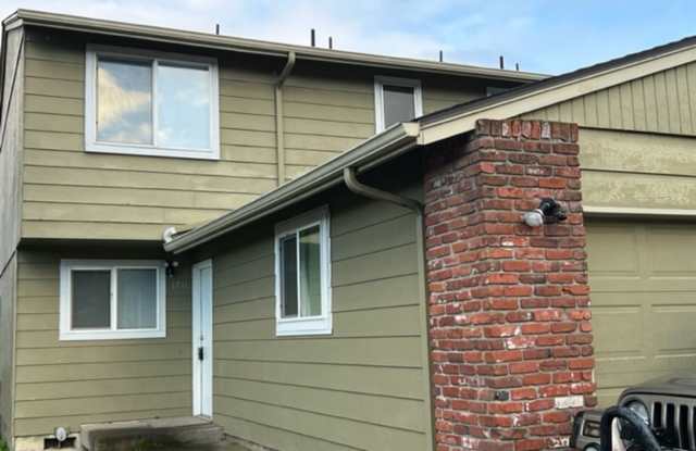 $250 off First Month!  Modern & Updated 2 Bedrooms, 1.5 Bathroom on Salishan Gallery 1