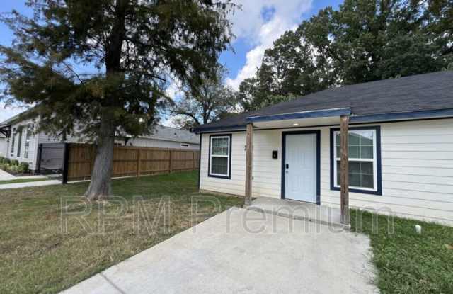 1573 Fig St - 1573 Fig Street, Baton Rouge, LA 70802