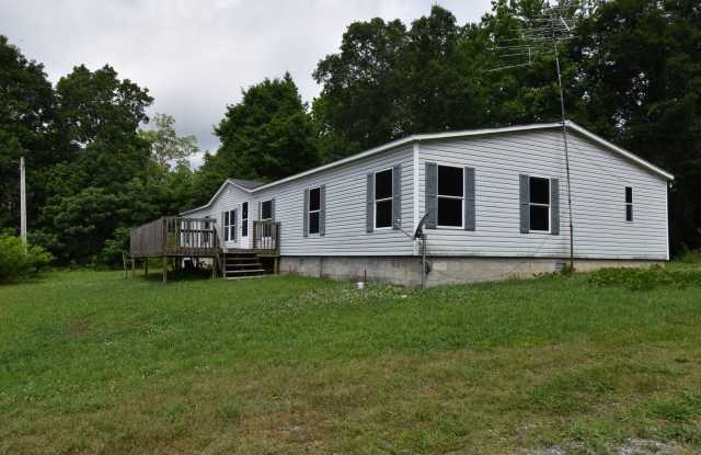 4 Bedroom 2 Bath Pet Friendly Home For Rent! - 2153 Broome Road, Montgomery County, TN 37142