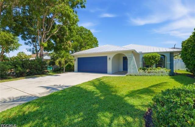 521 102nd Avenue N photos photos