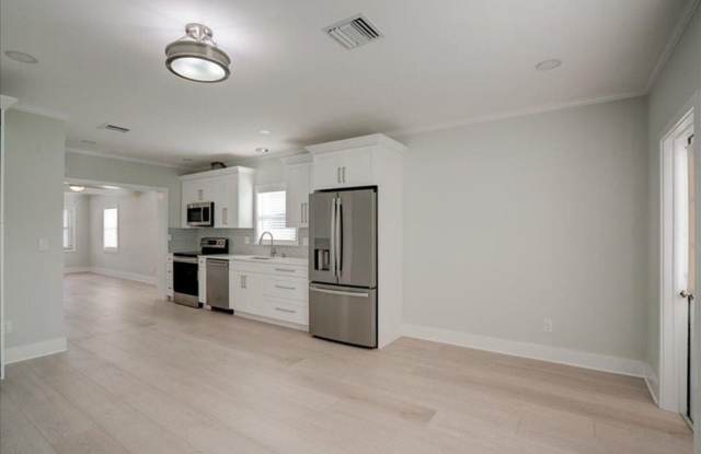320 NW 6th Avenue, Delray Beach, FL 33444 Gallery 3