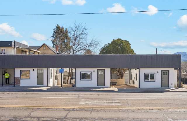 890 E Ash St photos photos