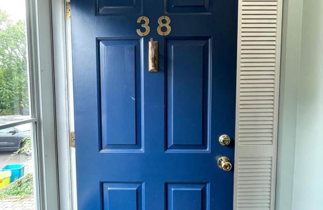 38 GATEHOUSE LANE Gallery 4