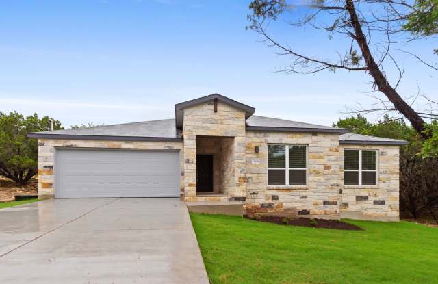 Upgraded Single Story Home in Lago Vista - 4 bedroom photos photos