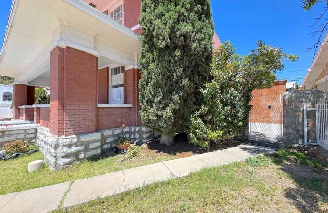 *All Utilities Included* Manhattan Heights 1 bed 1 bath unit with Refrig A/C and Gorgeous views! photos photos