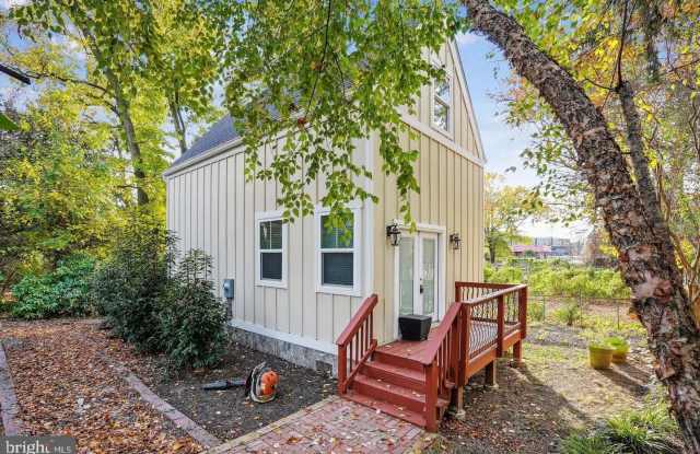 2810 S ARLINGTON RIDGE Road unit: B photos photos