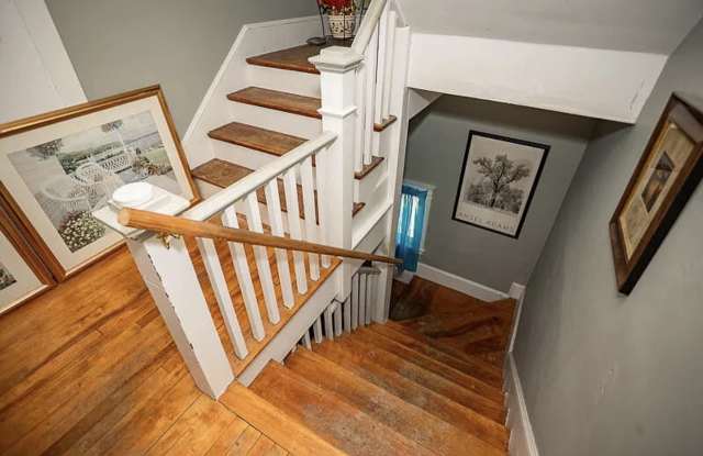 236 Franklin St Gallery 3
