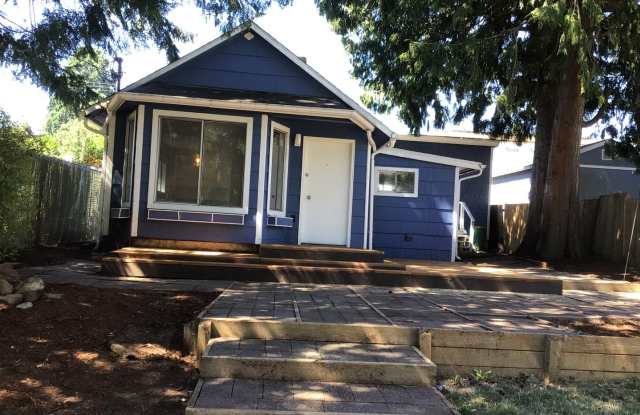 Arbor Heights Bungalow, Available early October photos photos
