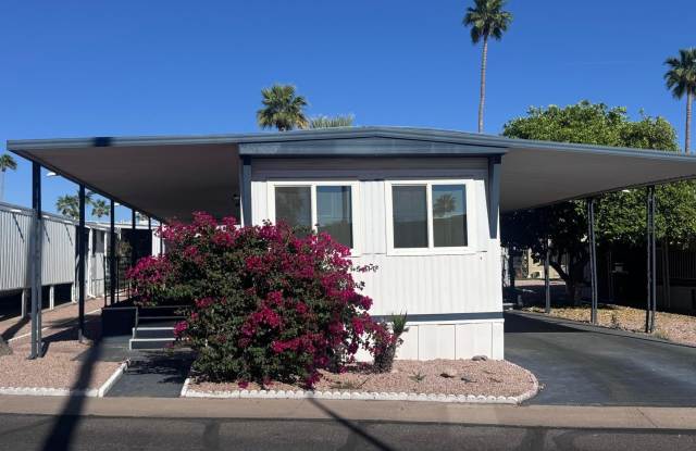 11425 E UNIVERSITY Drive Gallery 1