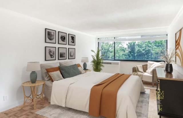 225 Massachusetts Ave. Gallery 3