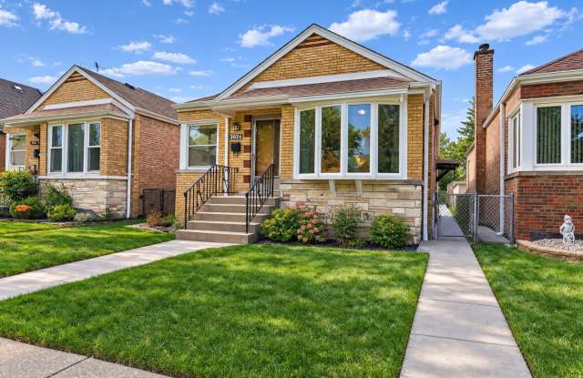 5024 S Lawler Avenue Gallery 1