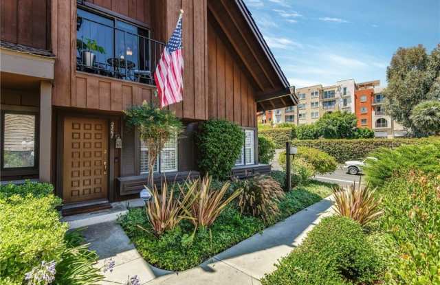 2261 Stonewood Court Gallery 2