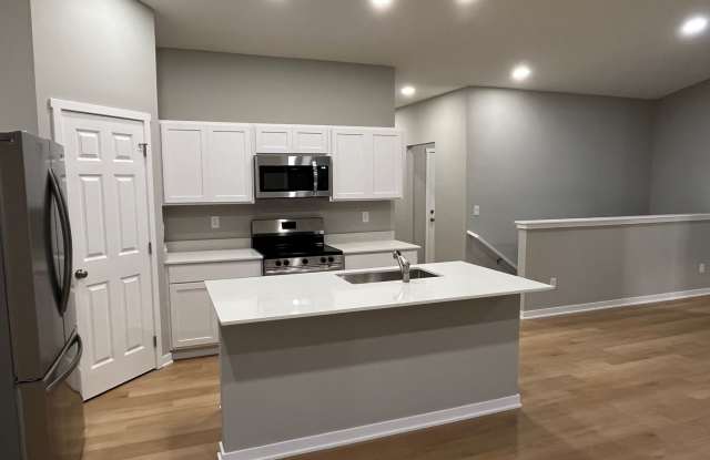 New Construction 3 Bedroom Home in Established Altoona Neighborhood Gallery 4