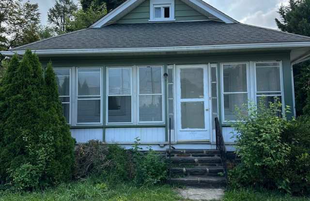 3 Bed, 2 bath single in Upper Darby photos photos