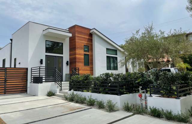 Newer Built Contemporary-Located in one of LA’s most desirable areas, minutes to Beverly Hills, Westwood, Century City Mall, Fox Studios and just blocks from the new Google/YouTube complex Gallery 4