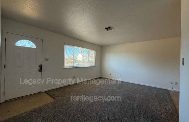 6635 Chandler Dr Gallery 2