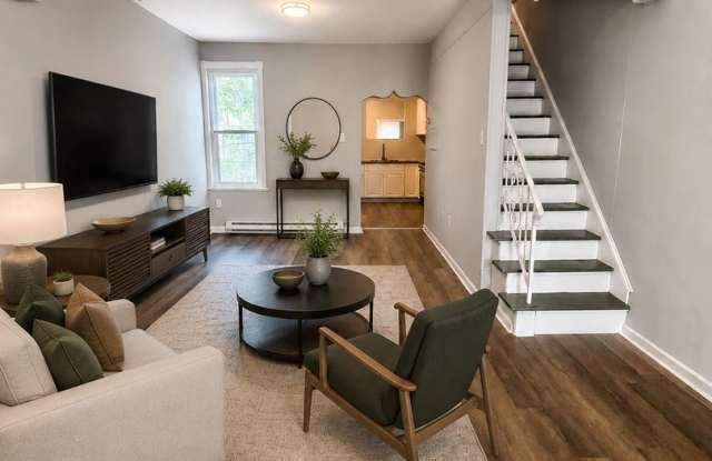 3-Bedroom Home with In-Unit Washer & Dryer on Parrish St photos photos