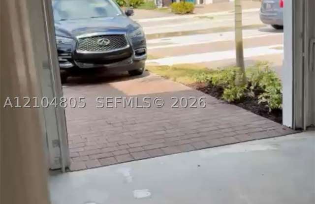 23161 SW 127th Ct Gallery 3