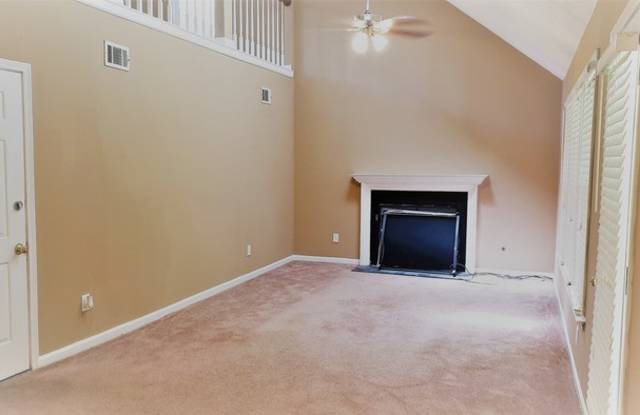 5015 Fieldgreen Crossing Gallery 4