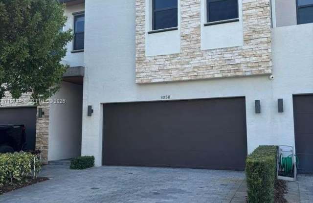 8058 NW 105th Ct photos photos