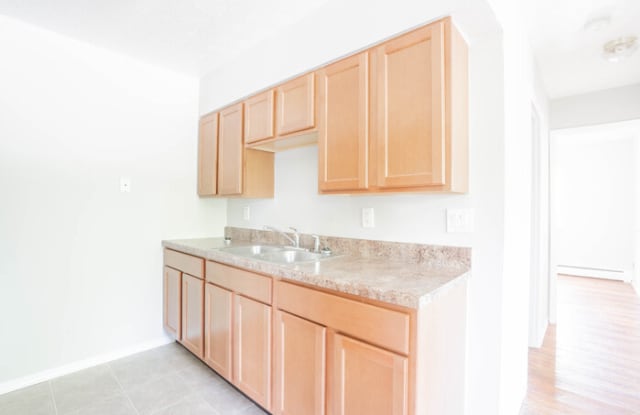 4625 Vendome Place Gallery 3