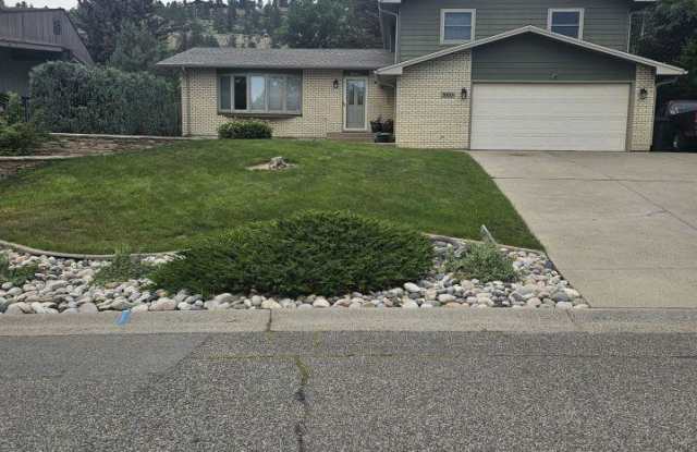 3005 Marigold Dr photos photos