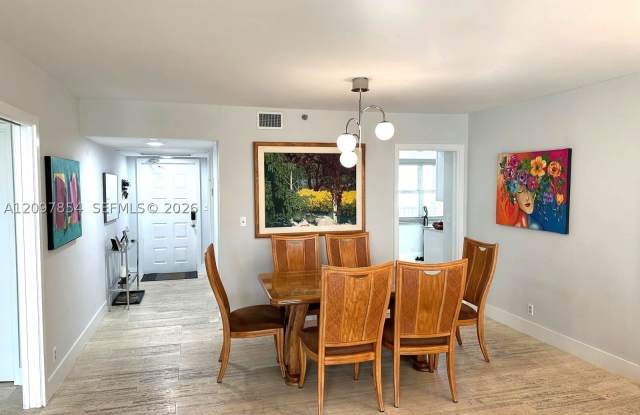 3095 N Course Dr Gallery 2