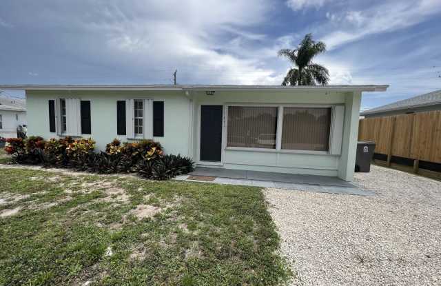 3643 Betty Ann Court W Gallery 1
